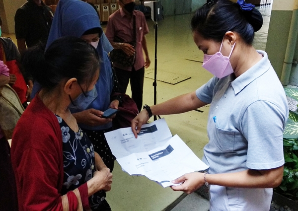 Setiap peserta yang hadir dalam acara Gathering Gan En Hu wajib menjalani pengukuran suhu tubuh serta memindai QR Code PeduliLindungi ataupun menunjukkan sertifikat vaksinasi.